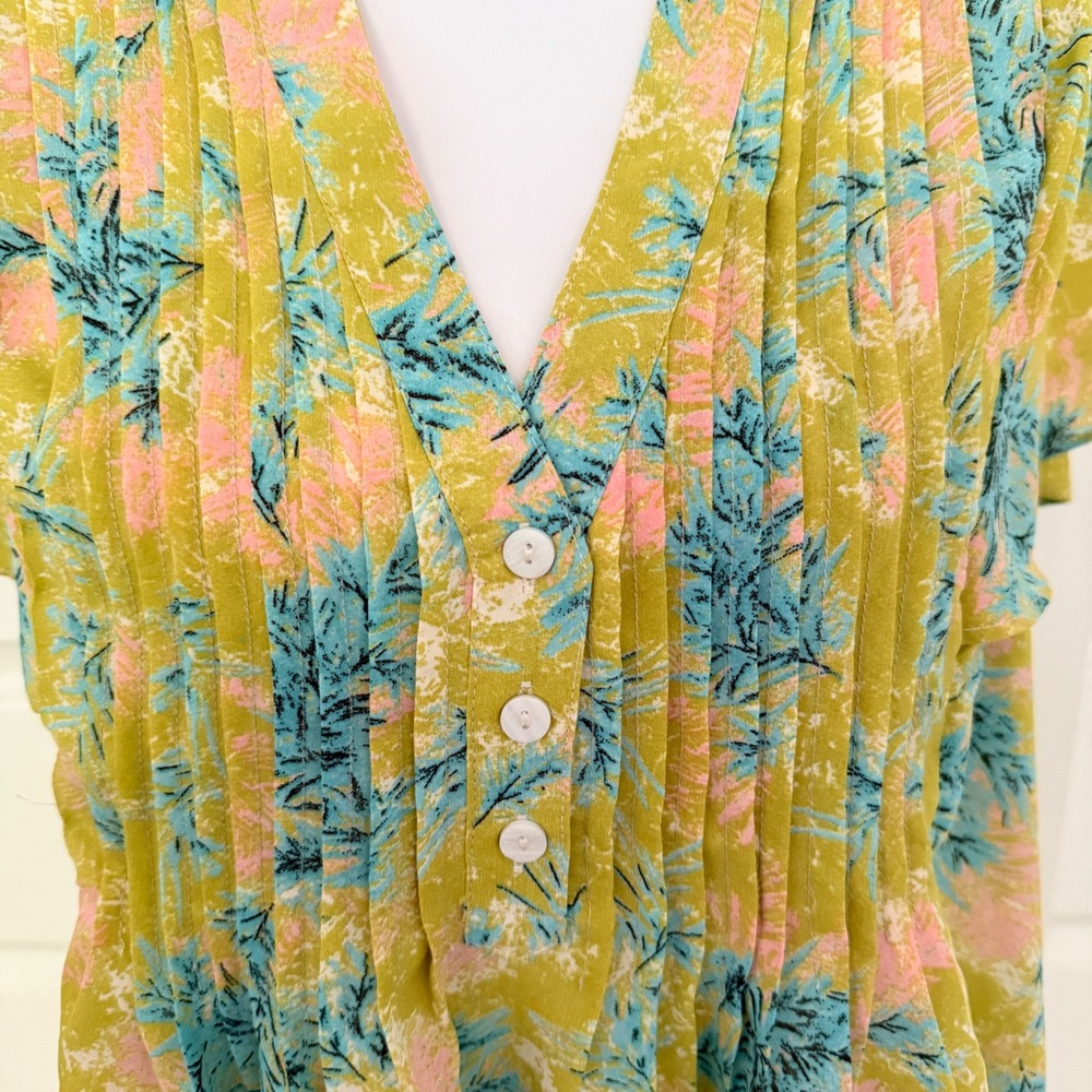 Entro Blouse Womens Large Yellow Floral Pintuck Pleated Short Sleeve T22871 - Picture 2 of 9